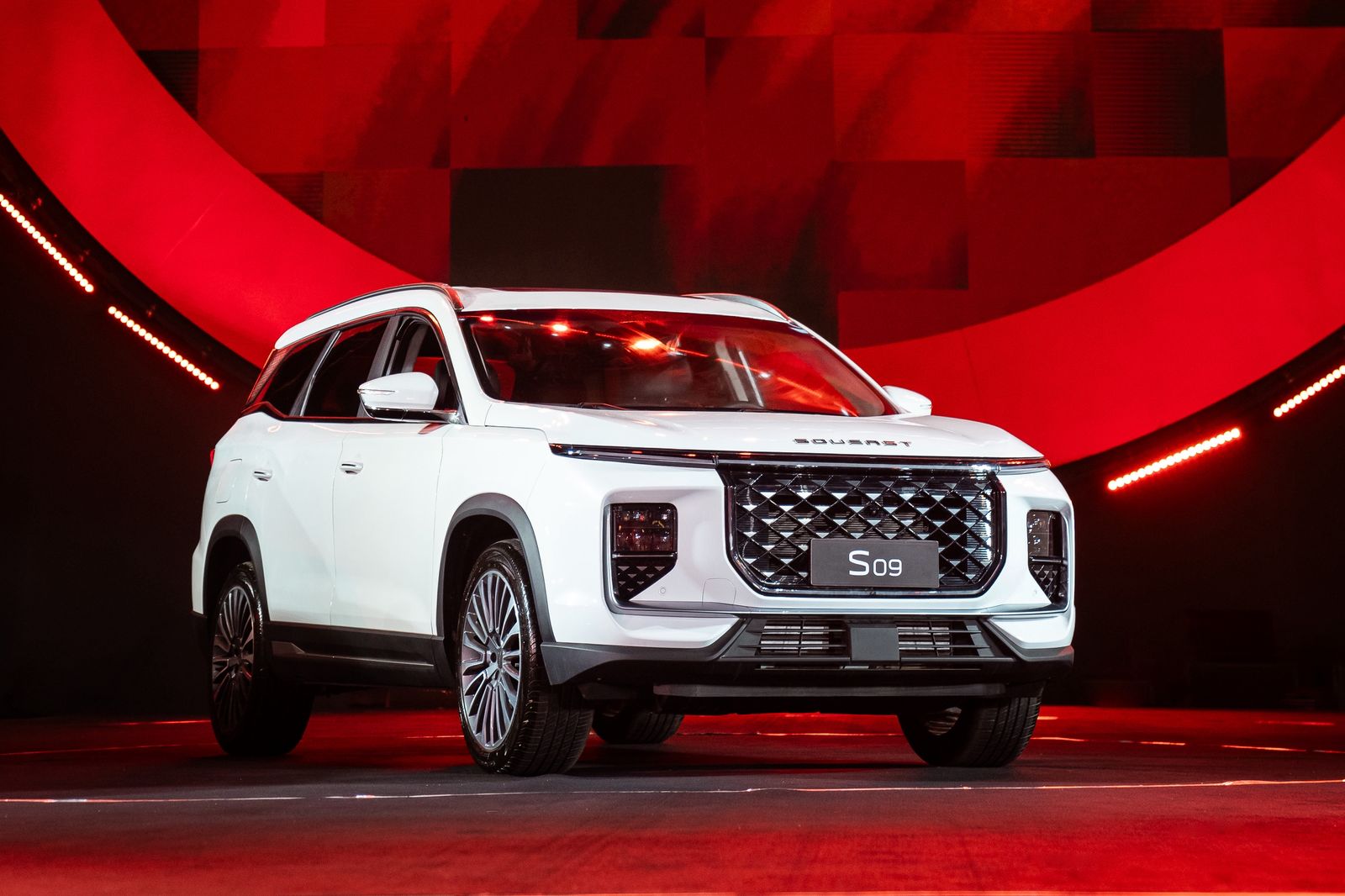 إطلاق سوإيست SO9 في مصر: SUV عائلية تجمع بين الفخامة والتكنولوجيا