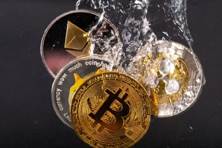 بيتكوين تحقق قمة جديدة قياسياً جديداً بقيمة 113 ألف دولار